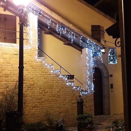 Al Castello Hotel Tavullia Exterior foto