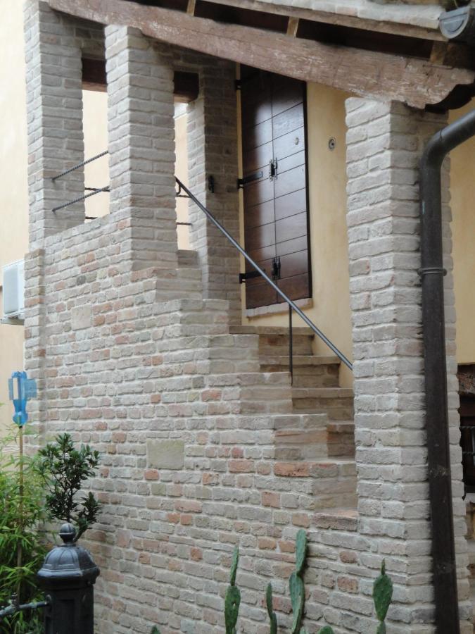 Al Castello Hotel Tavullia Exterior foto