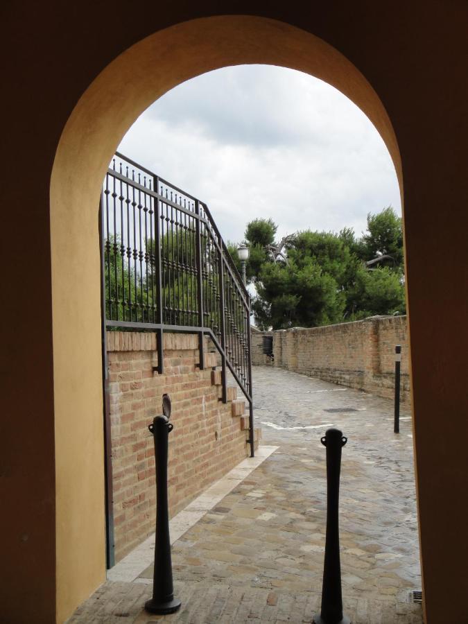 Al Castello Hotel Tavullia Exterior foto