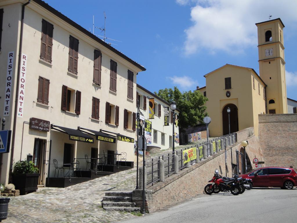 Al Castello Hotel Tavullia Exterior foto